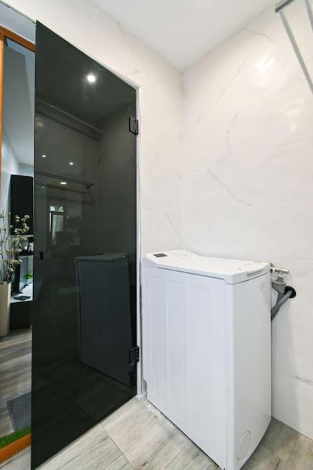 Velar 1Bdr Apartment София Екстериор снимка