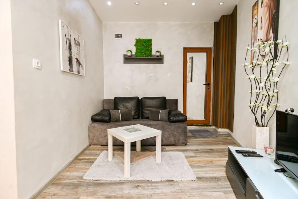 Velar 1Bdr Apartment София Екстериор снимка